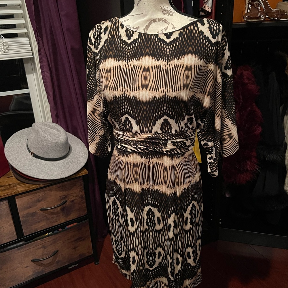 TAYLOR Aztec Print Dress